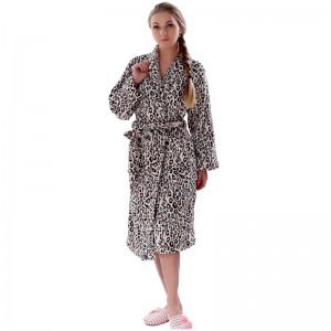Пижами с отпечатани дамски халати за възрастни леопард